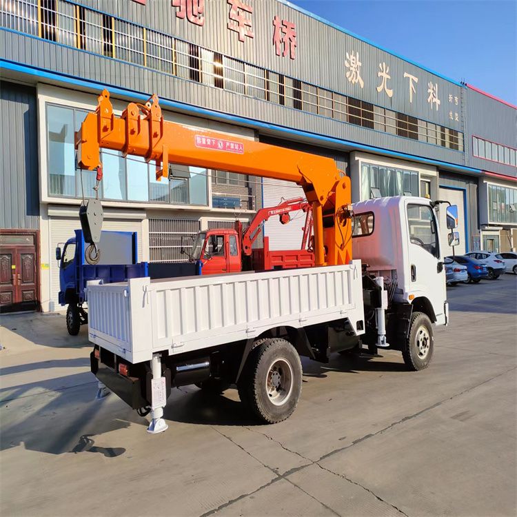 右江区三轮随车吊定制 农用改装机自备吊中瑞长期出售